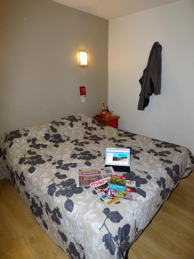 Auberge Des Avenieres Les Avenières 外观 照片